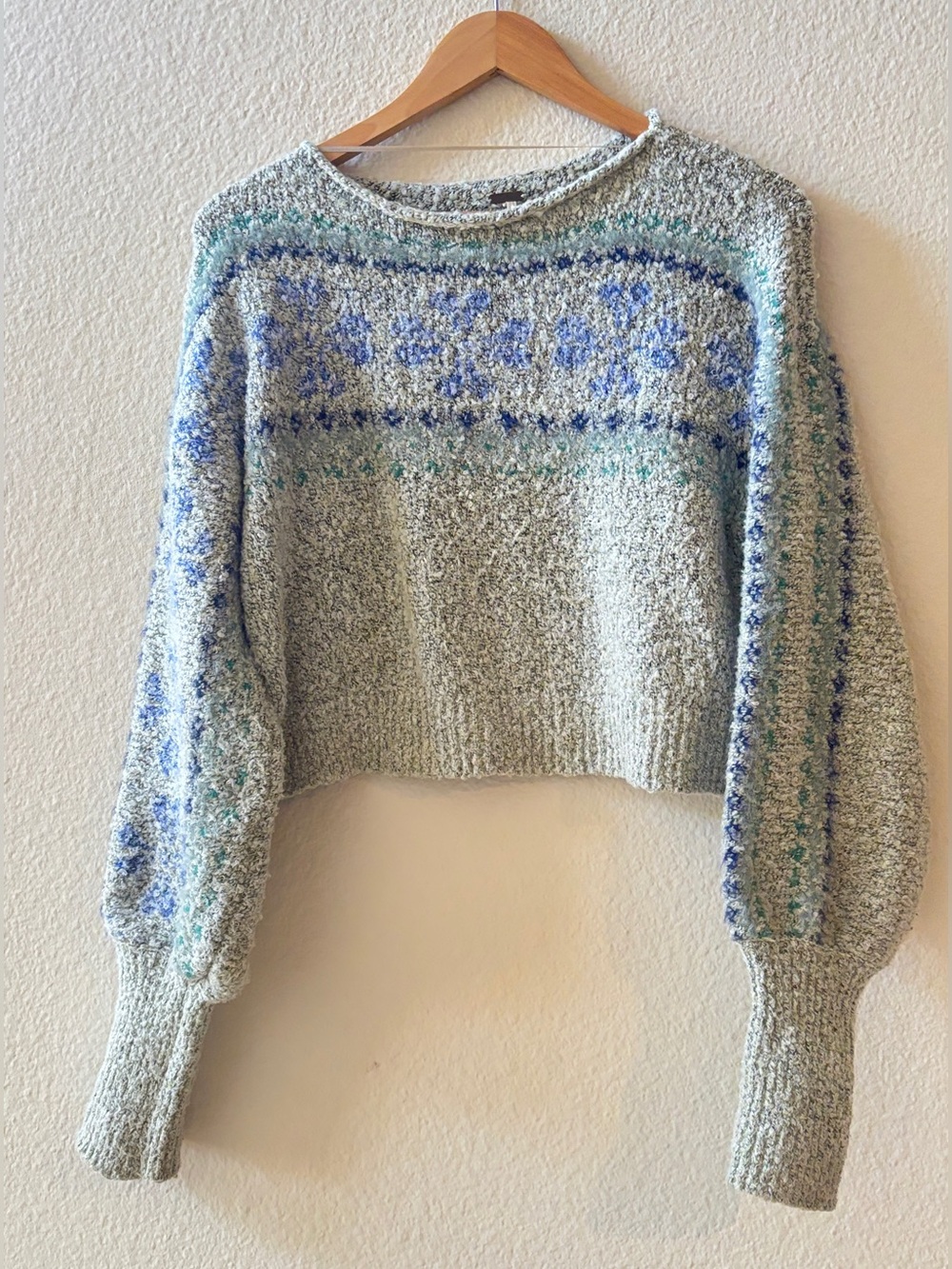 Free People Festive Cropped Sweater Size Small